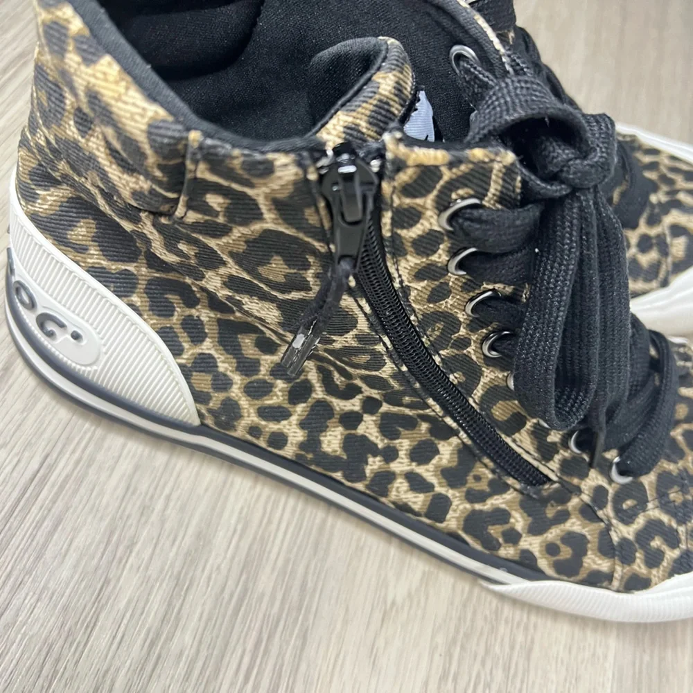 ROCKET DOG JAZZIN' HIGH-TOP CANVAS SNEAKERS NATURAL Sz 11